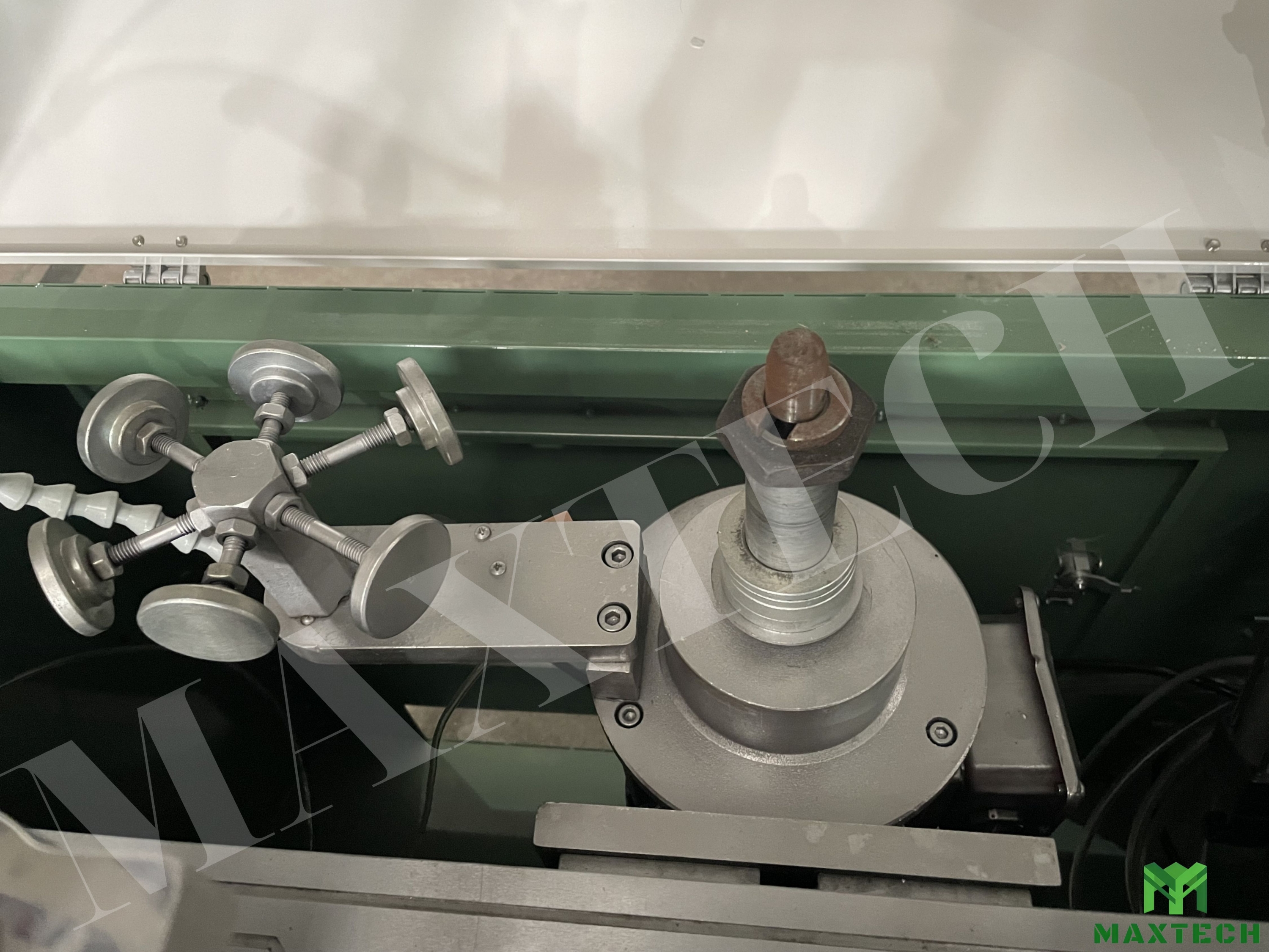 MÁY PHAY ĐẦU ĐỐ THAY DAO NHANH - LOẠI 3 CỔ BI